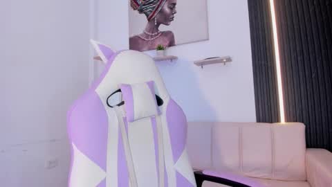 gabrielaa_miller_ online show from December 19, 7:39 pm