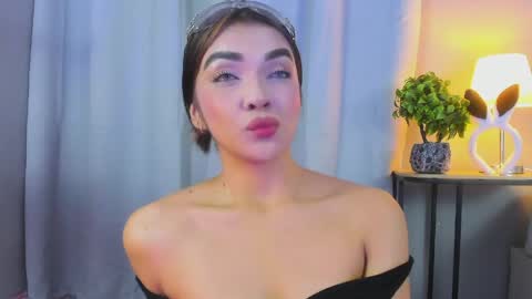 Gabriela Evans MS online show from May 21, 3:26 am