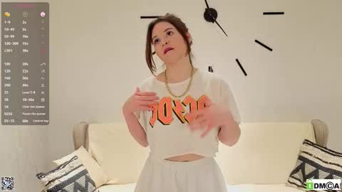 Stacy online show from February 28, 6:29 pm