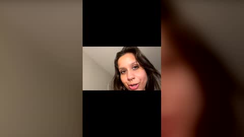 gabriellaayaila online show from June 3, 5:19 am