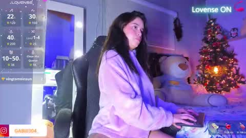 Sara   online show from November 21, 11:18 pm