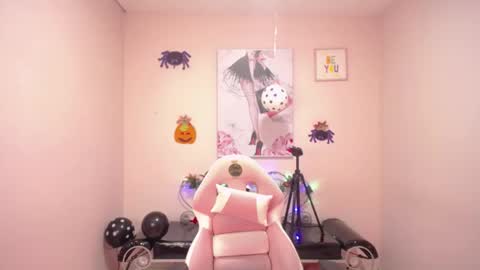 ..          .. online show from November 13, 7:02 pm