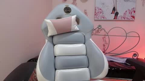 ..          .. online show from October 18, 10:55 pm