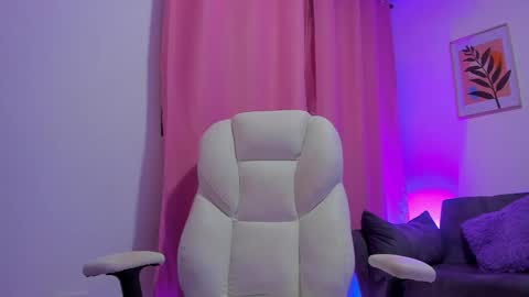 gaby online show from December 5, 1:45 pm