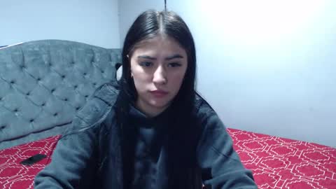 Snapshot of gaby_foz chatting on September 19, 8:35 am Gabriela online show from September 19, 8:35 am