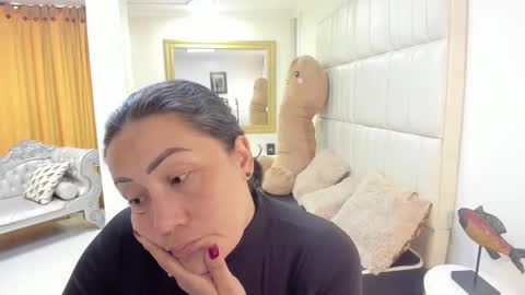 gabriela online show from February 25, 5:33 pm