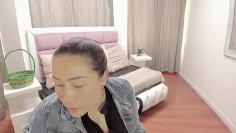 gabriela online show from May 14, 6:14 pm