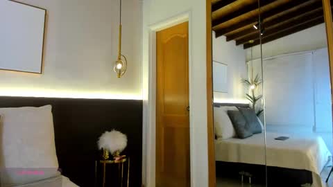 Gaby Vega  online show from January 9, 11:36 am