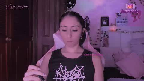 gabyye capprins online show from February 20, 12:53 am