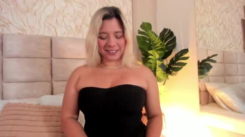 Gaia Stone online show from May 22, 12:25 pm