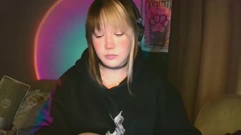 Alex  brb in 2 hours online show from December 21, 11:36 am