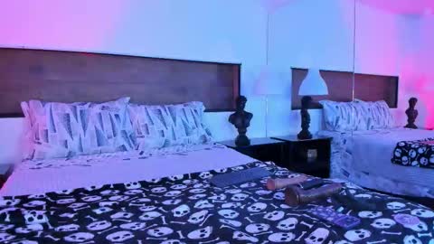  Usagi  online show from March 19, 12:48 am