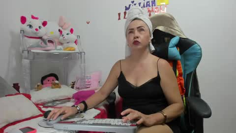 Mfe online show from January 3, 8:54 pm