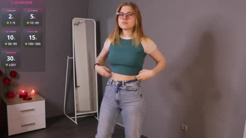 Devona online show from February 15, 3:28 pm