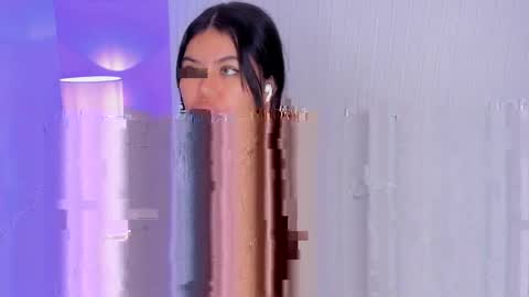 Gio online show from April 4, 1:43 pm