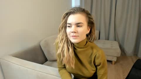 Emily online show from April 9, 12:10 pm