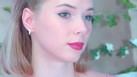 GentleRossi online show from April 8, 3:25 pm