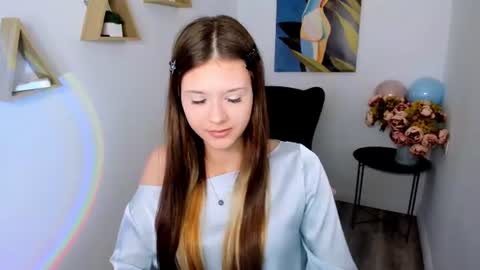 Alice online show from June 19, 9:29 pm