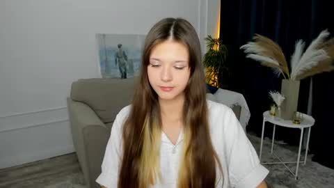 Alice online show from June 28, 7:31 pm