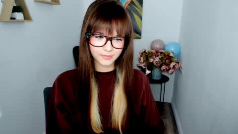Alice online show from May 27, 3:36 am