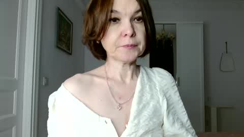 Elena online show from May 13, 2:01 pm