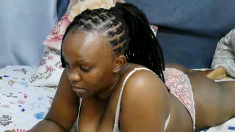 georgeous_kimberly online show from May 21, 6:06 pm