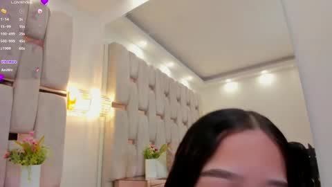 Georgina Kloss  online show from May 8, 12:08 pm