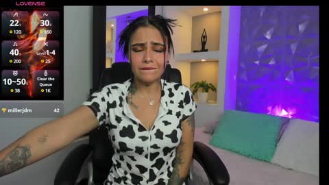 Snapshot of georgina_vega chatting on December 3, 3:29 am Georgina online show from December 3, 3:29 am