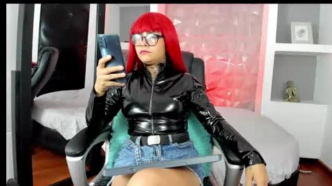 Snapshot of georgina_vega chatting on March 11, 10:53 pm Georgina online show from March 11, 10:53 pm