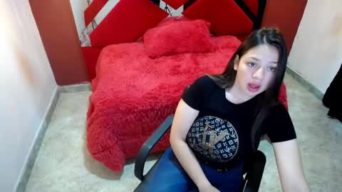 Snapshot of gia_atm chatting on February 10, 2:59 pm Gia atm online show from February 10, 2:59 pm
