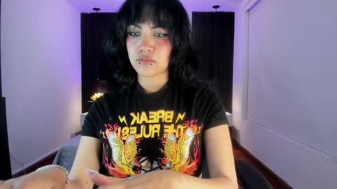 Snapshot of gia_foxy chatting on December 27, 4:36 am Gia online show from December 27, 4:36 am