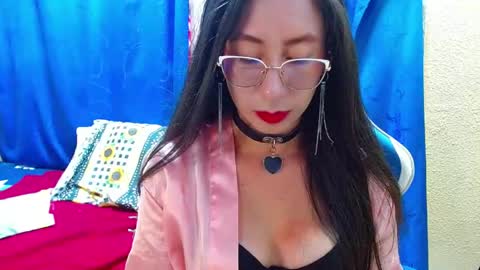 Gia  online show from May 14, 9:53 pm