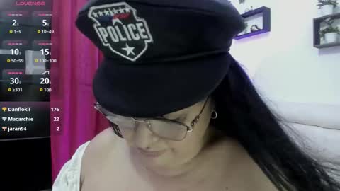 nahomi online show from October 18, 12:03 am