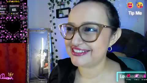nahomi online show from June 16, 1:39 am