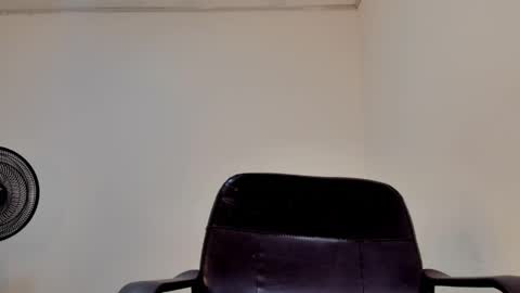 GIA WHITE Independet  online show from May 11, 5:54 pm