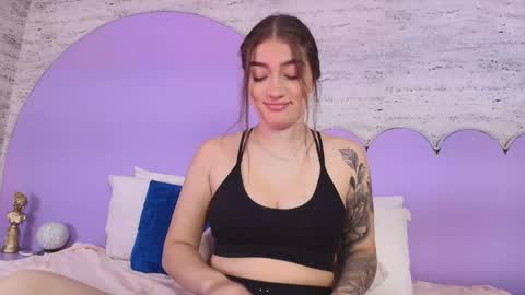 Gia online show from May 16, 10:36 am