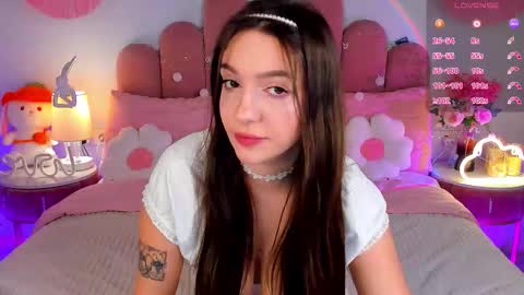 Gia online show from February 4, 1:47 pm