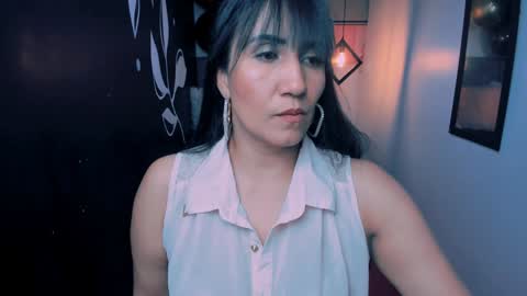 G I A  FOX online show from December 2, 7:58 pm