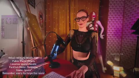 Eva online show from May 14, 7:09 pm