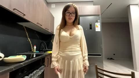 giascharmann online show from April 4, 2:49 pm