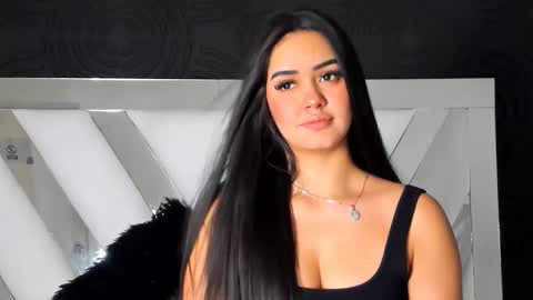 gigi wilden online show from December 4, 11:19 am