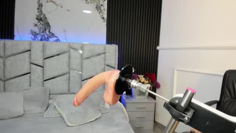 Gigi Doll online show from January 19, 11:28 am