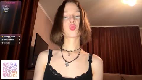 Molly online show from November 16, 7:58 pm