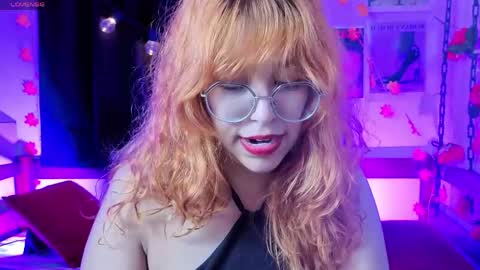 gigimooon online show from May 16, 1:52 am