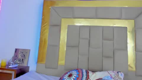 Gigi online show from November 14, 6:46 am