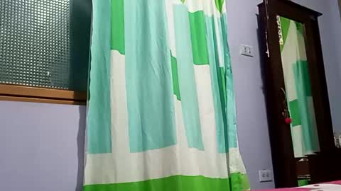 gigix1 online show from February 10, 10:30 pm