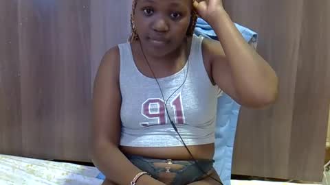 Adiliah online show from November 22, 8:06 am