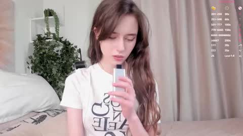 Snapshot of gina_vicious chatting on February 10, 11:45 pm Gina online show from February 10, 11:45 pm