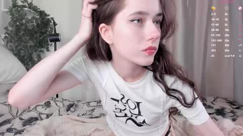 Snapshot of gina_vicious chatting on March 3, 12:34 am Gina online show from March 3, 12:34 am