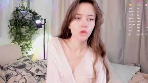 Snapshot of gina_vicious chatting on December 27, 9:11 pm Gina online show from December 27, 9:11 pm